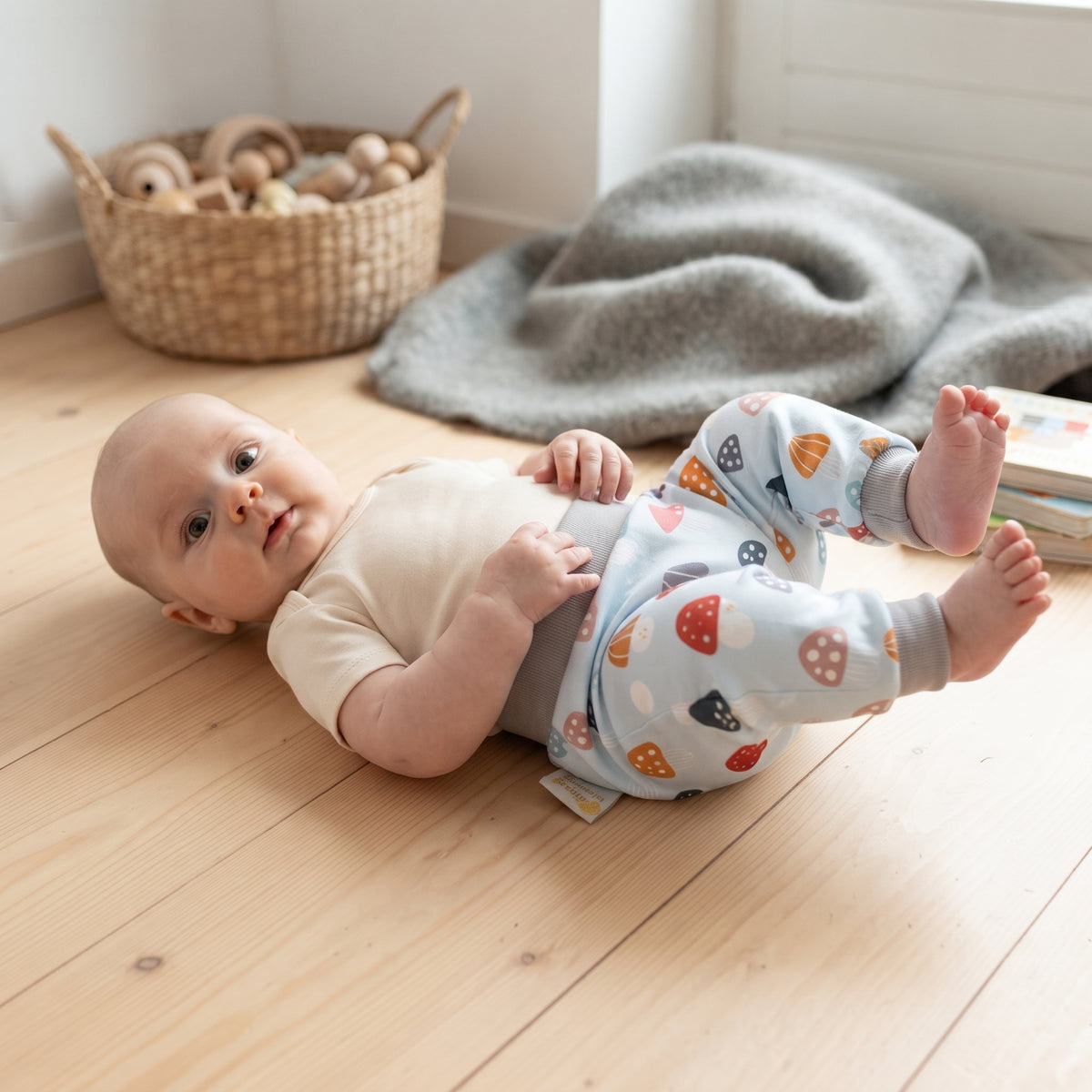 Pantalon enfant softshell avec membrane Monkey Mum® - Amanites colorées